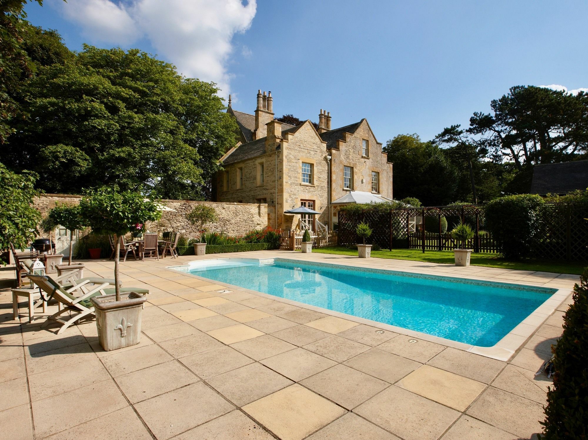 Crestow House Hotel Exterior photo